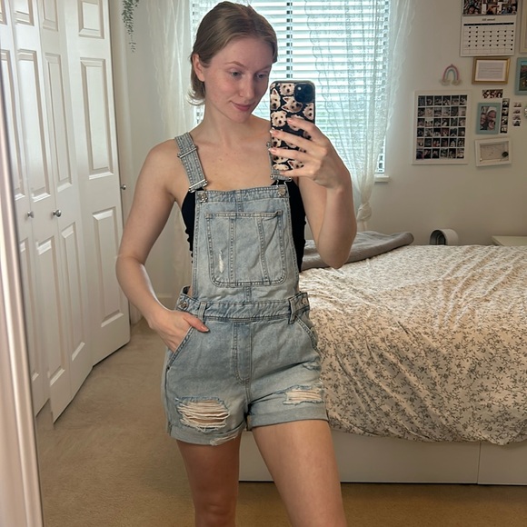 Overalls - Picture 1 of 2